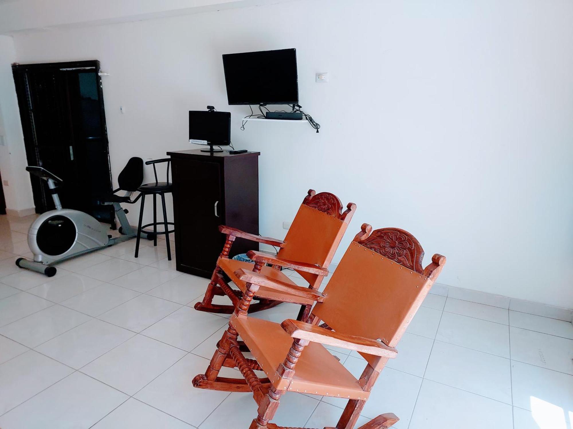 Departamento 23 Centrico , Confortable , Cerca De Galerias Mall , Vado Del Rio , Pepsi , Consulado, Cas 埃莫西约 外观 照片